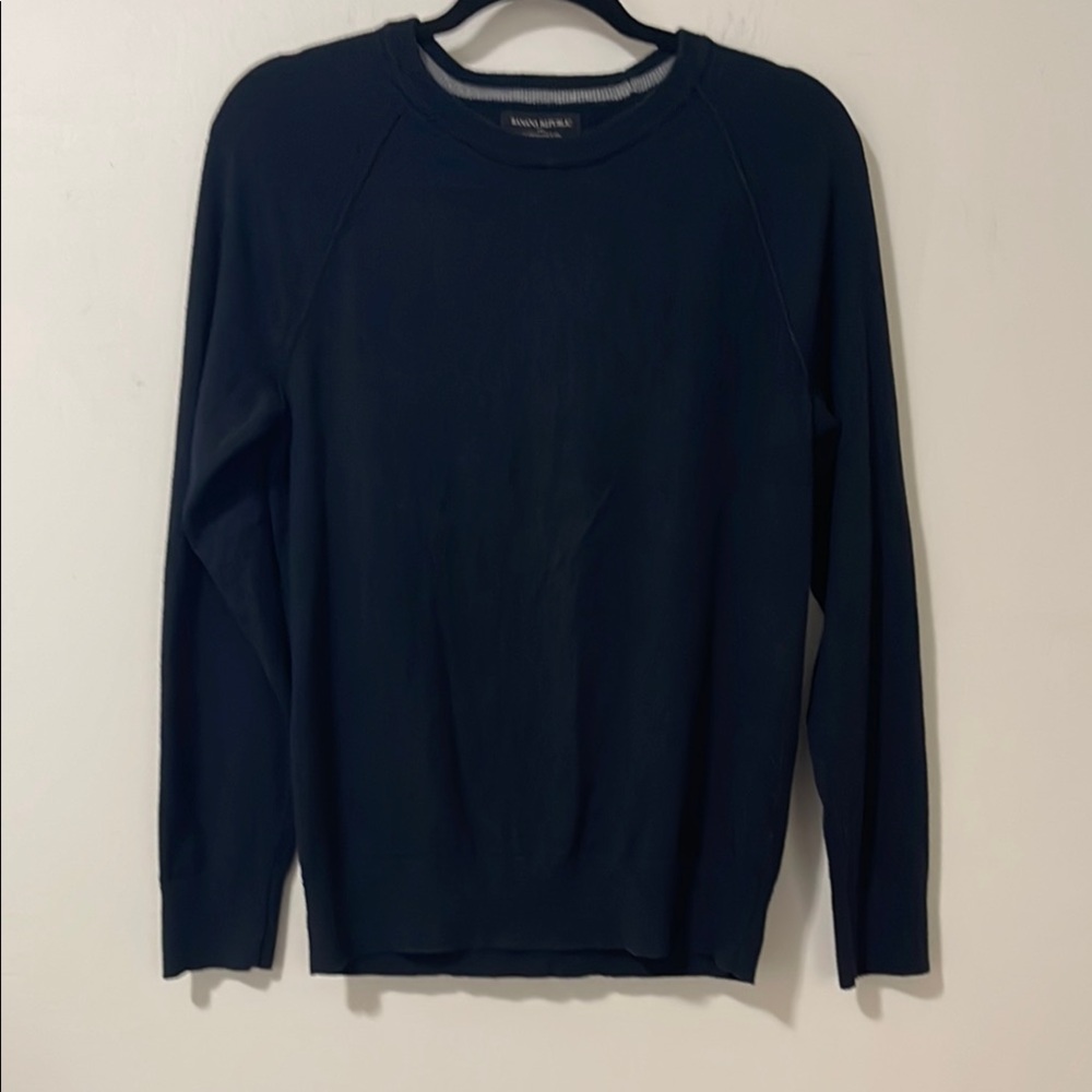 ☀️Sale☀️ Banana Republic men’s navy crew neck sweater size small